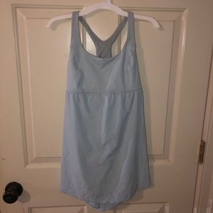 lululemon workout top!